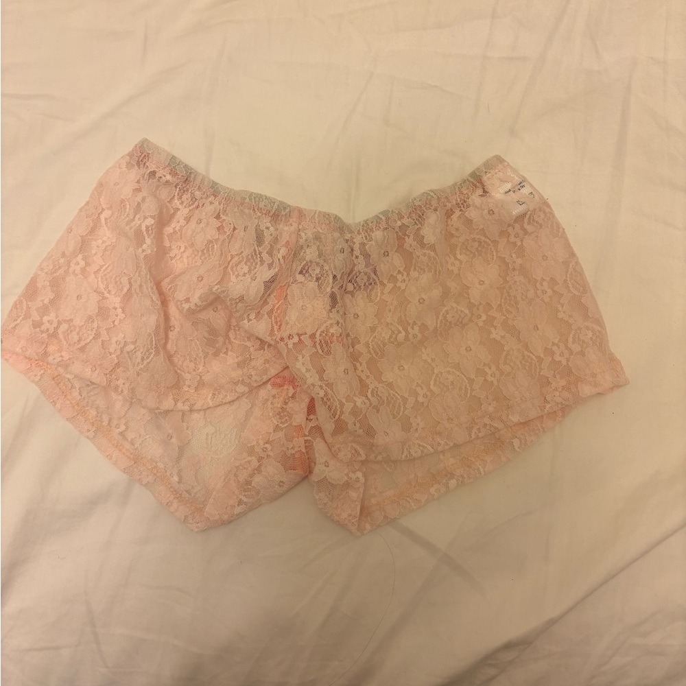 Bella Venice lace shorts